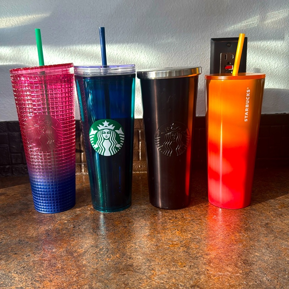 STARBUCKS TUMBLRS
